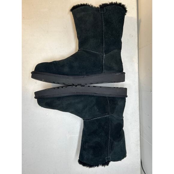 UGG Australia Estera Winter Boots Womens Size 8 EU 39 Black Leather Chain Toggle - Picture 5 of 7